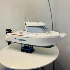 IMG_0688.jpg Quicksilver Pilothouse 580 RC Boat