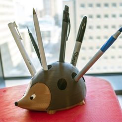 0bbce4055879c5d8d2d682376c6642f7_display_large.jpg STL-Datei Multi-Color Hedgehog Pen Holder kostenlos・3D-Druckvorlage zum Herunterladen