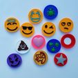 20191116_154754.jpg STL file Emoji Snap Badge Set・3D printable model to download