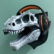 IMG_0063.jpeg Alien Dinosaur Skull Headphone Stand