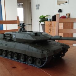 IMG_20221029_121523.jpg Leopard 2A7  1/16 für RC Einbau