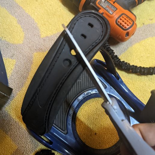 PXL_20220731_124414992.jpg DIY Leg weight for "knees over toes guy" exercises!