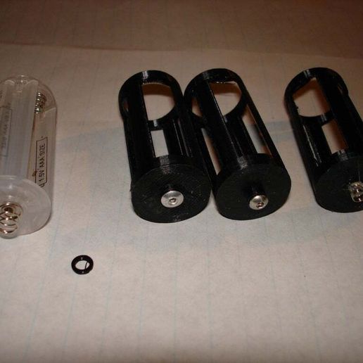 DSC03194.JPG 18500 AAA Battery Adapter