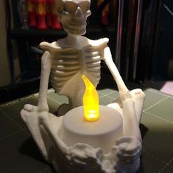 IMG_4299_Middel.JPG Skeleton Candle Holder (Optimized a bit)