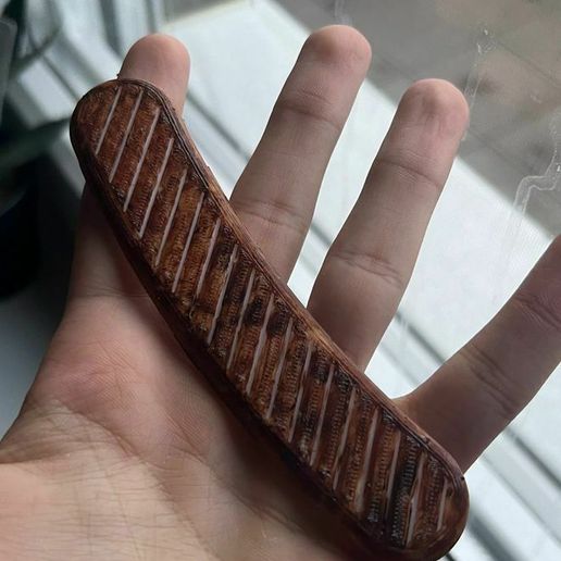 1c49ab5d-6c41-4310-87a1-f9b37e3a5600.jpeg Grip for AOT sword