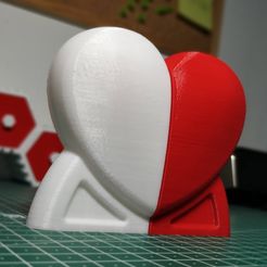 IMG_20200207_155831.jpg Archivo STL Salero y pimentero con forma de corazón・Modelo para descargar y imprimir en 3D
