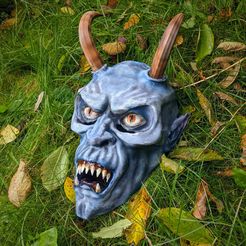 3DPrintedKrampusMask.jpg Archivo STL gratis Máscara de Krampus impresa en 3D・Diseño de impresión 3D para descargar