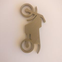 IMG_20200923_104313.jpg Free STL file motorcycle key ring・3D printable model to download