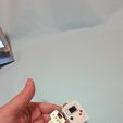 mQAceleBX_E.jpg Gameboy Keychain with rotating screen FREE