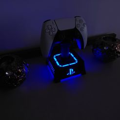 20230903_154512.jpg DUALSENSE AND MORE CONTROLLERS STAND WITH LED DESIGN