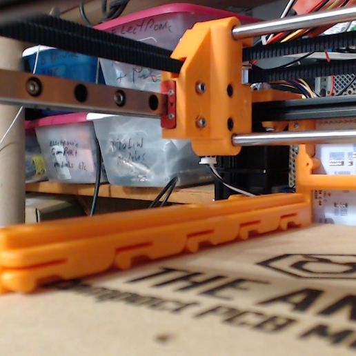 Free 3D file Self Clamping PCB Rails・Design to download and 3D print・Cults