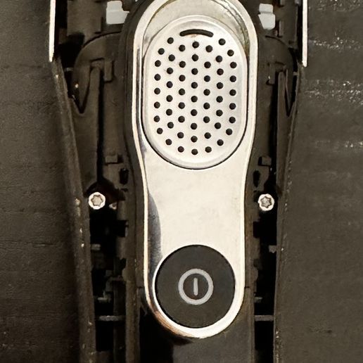 09c45ac2-d156-41e8-a5ae-90e47722adb8.jpeg Braun Netzschalter