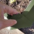 102314-voj_zel.jpg Universal Slug Barrier for Raised Garden Beds