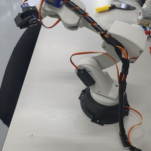 20230217_155709.jpg 3D printable robotic arm