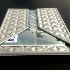 IMG_2904.jpg STL-Datei Eine offene Brieftasche kostenlos・Design für 3D-Drucker zum herunterladen