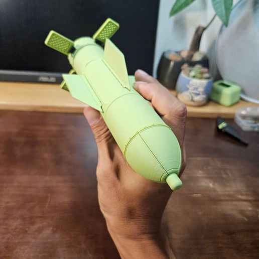 eb7fe4a2ca447d1a24552.jpg GBU 57A/B MOAB Modèle 3D - Assemblage magnétique modulaire