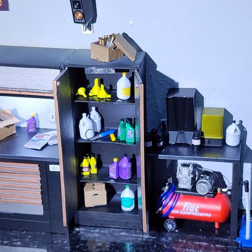 20240915_000931.jpg Conteneurs à l'échelle 1/24 pour Diorama