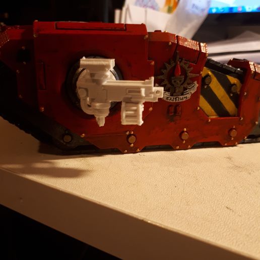 20180425_010630.jpg Sceleratus tank sponsons (28mm)