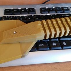 ce1698795820a325a3d9c471c593c308_display_large.JPG Free STL file Ice Scraper with interchangeable blade・3D printing model to download