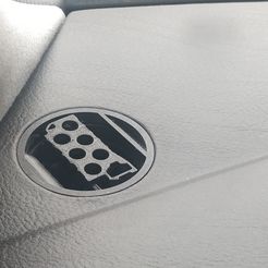 VR6-1.jpg Grille Tableau de bord Golf 4 V6 (VR6)