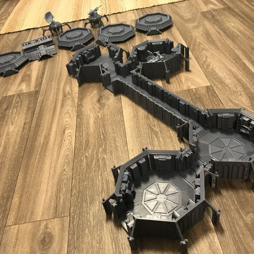 image0.jpg Laboratório Imperial de Investigação Xeno