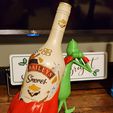 20231107_231147.jpg Grinch Bottle Holder