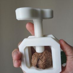 28c3e0aa7d5716e7296c9b4432435fde_display_large.jpg Free STL file Ultimate Walnut Cracker・Model to download and 3D print