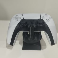 STL file Hogwarts Legacy - Gryffindor PS5-PS4-XBOX controller stand 3D  print model 🎮・3D printing template to download・Cults