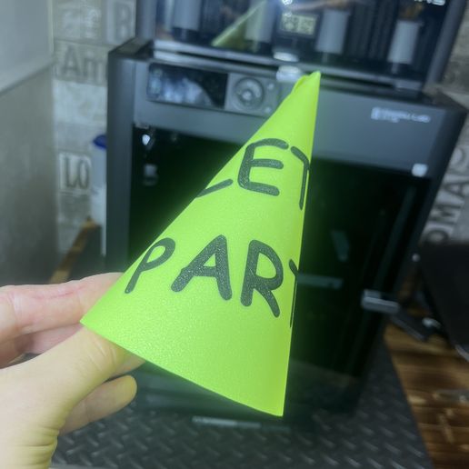 tempImage0eenxQ.jpg Faltbare Partykappe