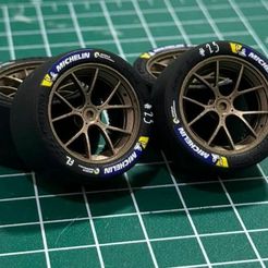 WhatsApp-Image-2023-11-15-at-22.39.56-1.jpeg Jeu de pneus MIchelin & BBS pour BMW M8 Nunu et Ford GT Revell