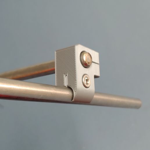 20221021_095836.jpg Guide rail clamp for round 12mm rod