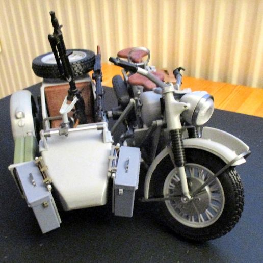 🌆 Additional Parts in scale 1:8 for the BMW R75 with Sidecar from ...