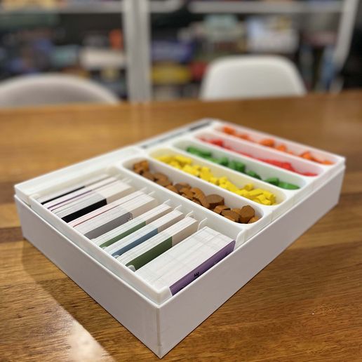 IMG_6806.jpeg Food Chain Magnate insert (for use with BGG accordion system)