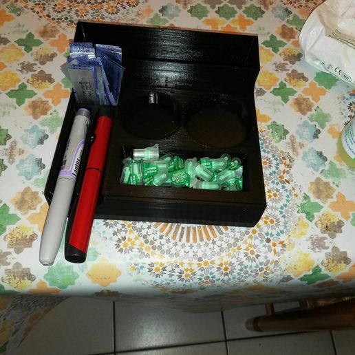 2.jpg Diabetic Organizer