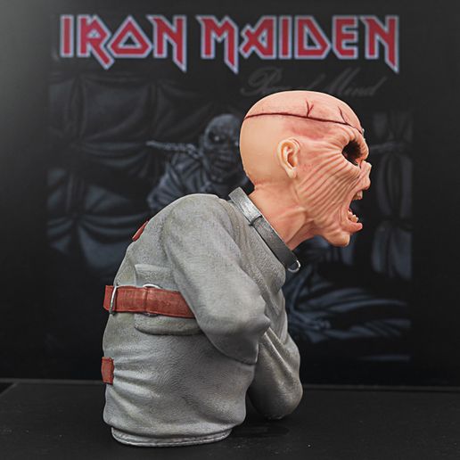 DSC02466.jpg Télécharger fichier STL Eddie - Piece of Mind (Iron Maiden) • Plan imprimable en 3D, stonestef