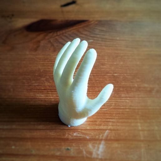 20160605_123627.jpg Рука на подставке - скульптурная модель в Blender