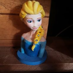 elsa.jpg Frozen Elsa Bust. No text matching anna's base.