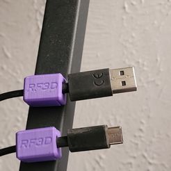 20230326_212918-1.jpg Free 3MF file MAGNETIC/SCREW MOUNTED CABLE ORGANIZER・3D print object to download