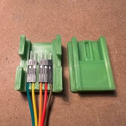 Green-Plug-Open-Top.jpg Free STL file Toyota cable accessory・3D printable design to download