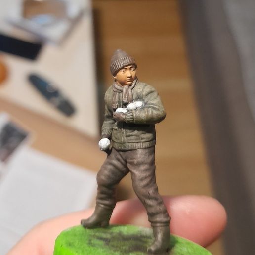 viber_image_2025-11-20_20-22-00-107.jpg Winter Snowball Fighter