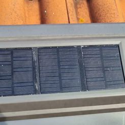 01VeluxSolarzelle.jpg Velux 3SA B01 WW compatible solar cell frame for mini replacement solar cells | Velux 3SA B01 WW kompatibler Solarzellenrahmen für Mini-Solarzellen