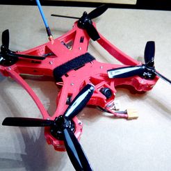 foto_portada.jpg Бесплатный 3D файл Bat-quad 210 мм от elpet (полностью напечатанный гоночный дрон)・Модель 3D-принтера для загрузки
