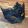 2bbbf98a-1780-4ff5-bd28-c3a92dd9fa5b.jpg 🎭 Venezianische Maske - Verziertes dekoratives Design
