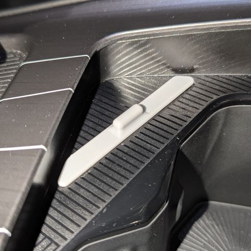 Geely EX5/Starray/eMAS 7 Card Slot Cover