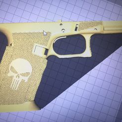 IMG_1420.jpg STL-Datei GLOCK 17 PUNISHER・Design zum Herunterladen und 3D-Drucken