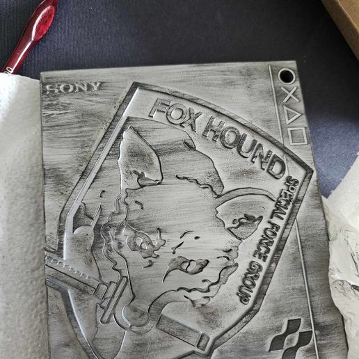 441988732_454243860413294_6986312122964821435_n.jpg Metal Gear Solid PS2 Ultra Slim Design