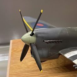 received_1468785167298509.jpeg 1:48 Hawker Tempest MkV Spinner