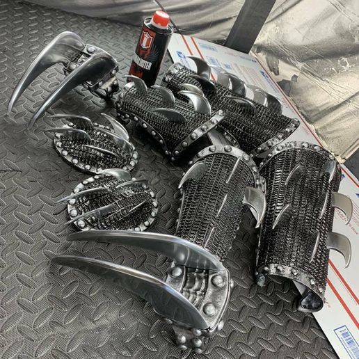 383155949_1023964365470381_8974622711987131794_n.jpg TMNT Shredder Armor from the 1990 movie accurate