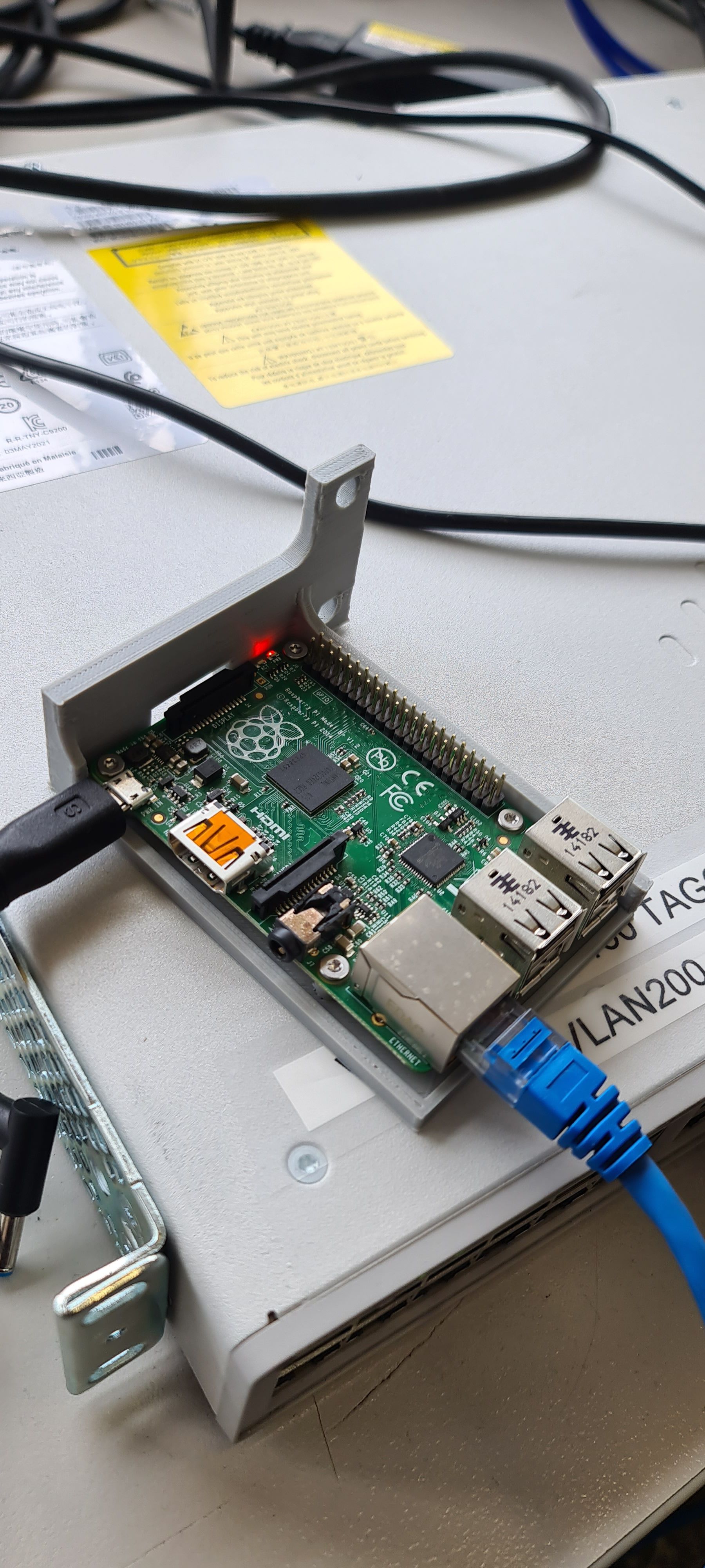 Download free 3MF file Raspberry pi rack mount • 3D print object ・ Cults