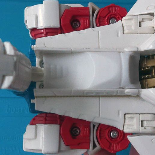 combiner-wars-sky-lynx-top-flipped.jpg Midsection upgrade for Sky Lynx Combiner Wars Transformers
